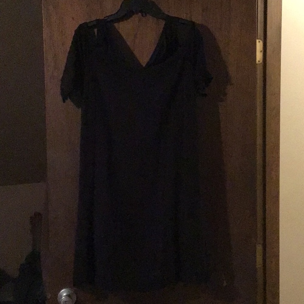 Mossimo black dress size L